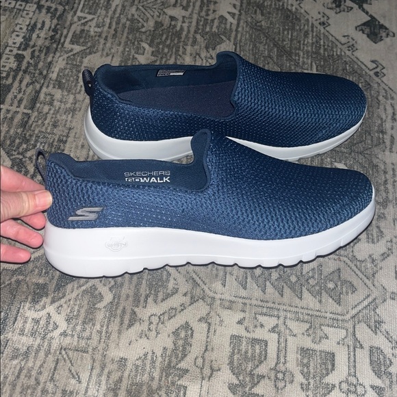 Skechers Women's Go Walk Joy Cushioning Sneakers size 10.5 - Picture 3 of 8